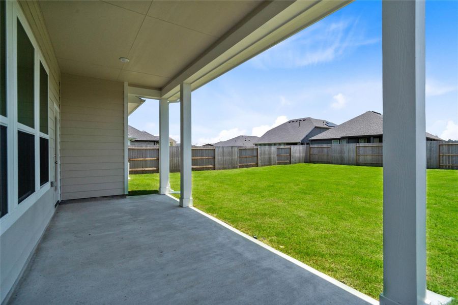 Exterior details and patio area of a home in Sorella, Tomball (Image 4).