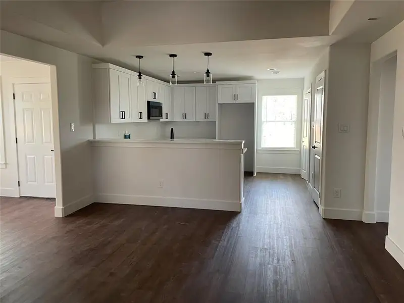 Spacious, unfurnished interior of a new home in , Dallas (Image 4). Spacious, unfurnished interior of a new home in , Dallas (Image 4).