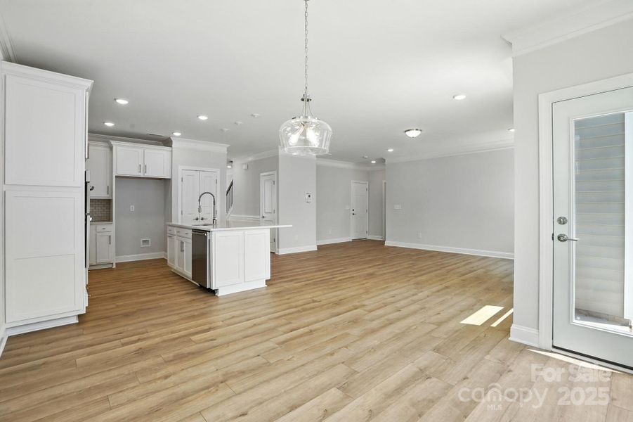 Spacious, unfurnished interior of a new home in Hampton Woods, Charlotte (Image 17).