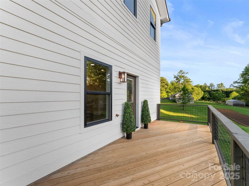 Huge back deck for entertaining Huge back deck for entertaining
