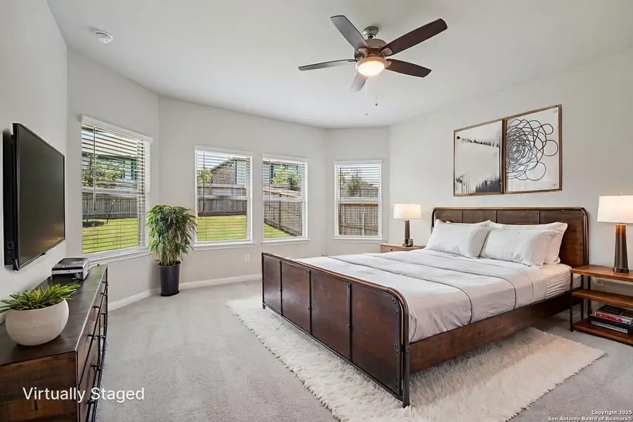 Furnished interior view inside a new home in Comanche Ridge, San Antonio (Image 5). Furnished interior view inside a new home in Comanche Ridge, San Antonio (Image 5).
