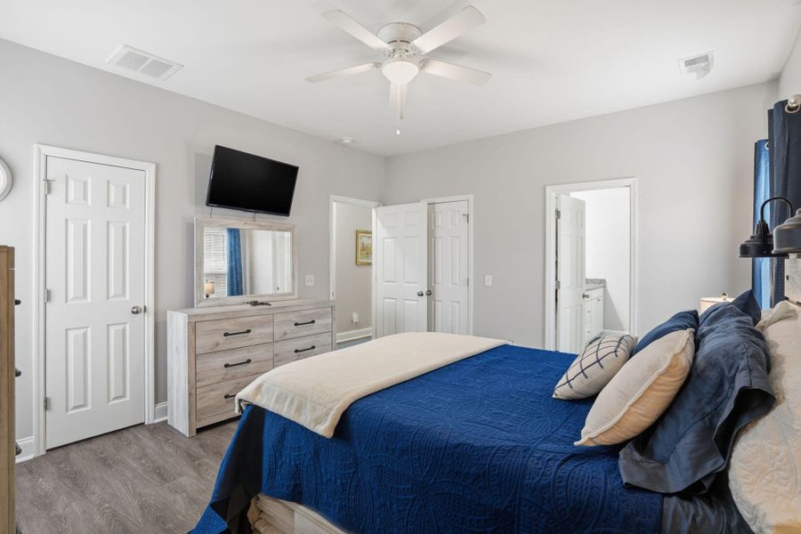 Furnished interior view inside a new home in , St. George (Image 23).