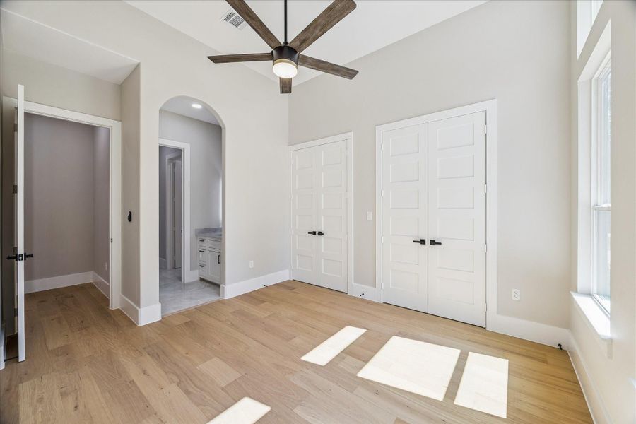 Spacious, unfurnished interior of a new home in , Montgomery (Image 35).