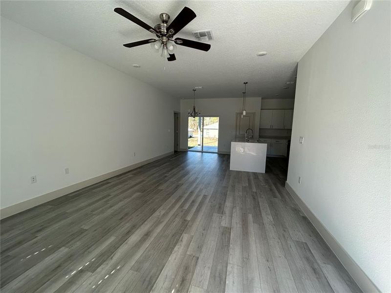 Spacious, unfurnished interior of a new home in , Citrus Springs (Image 24).