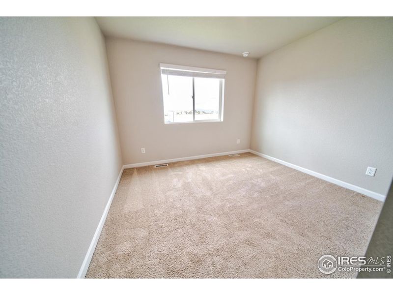 Spacious, unfurnished interior of a new home in Hidden Creek, Frederick (Image 13).