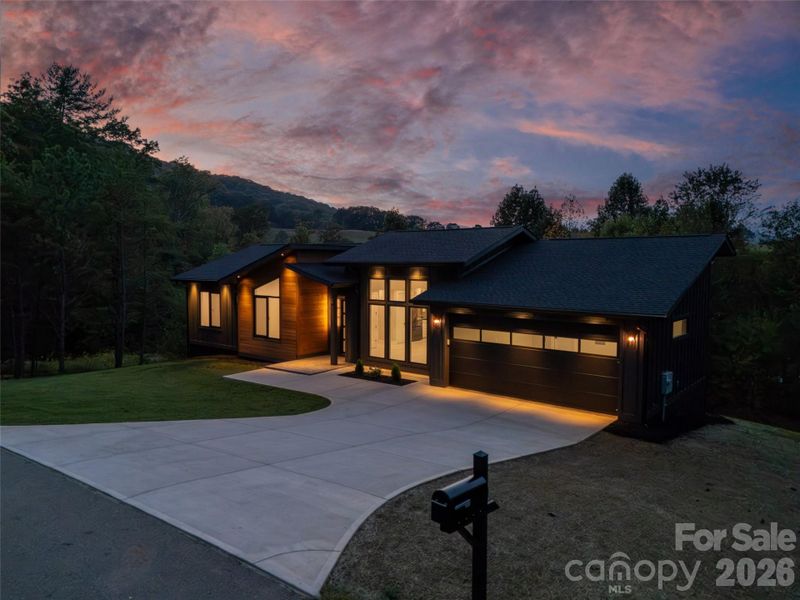 Image 32 of a home in .