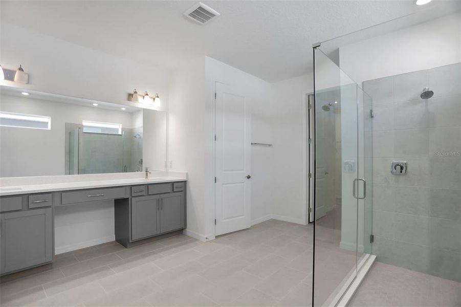 Furnished interior view inside a new home in Angeline, Land O' Lakes (Image 5).