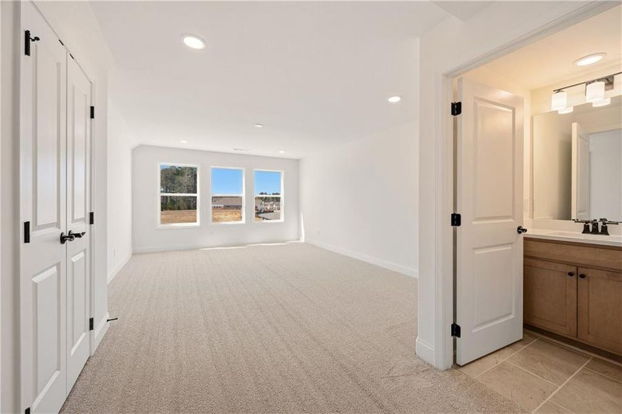 Spacious, unfurnished interior of a new home in Echols Farm, Hiram (Image 14). Spacious, unfurnished interior of a new home in Echols Farm, Hiram (Image 14).