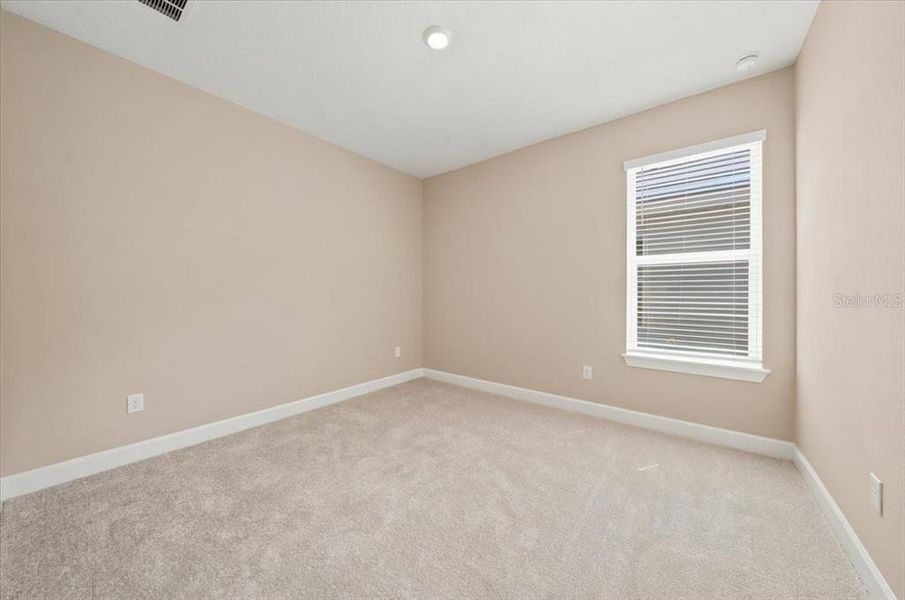 Spacious, unfurnished interior of a new home in Coasterra Community Group Page, Palmetto (Image 32).