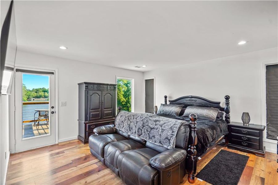 Furnished interior view inside a new home in , Jackson (Image 10).