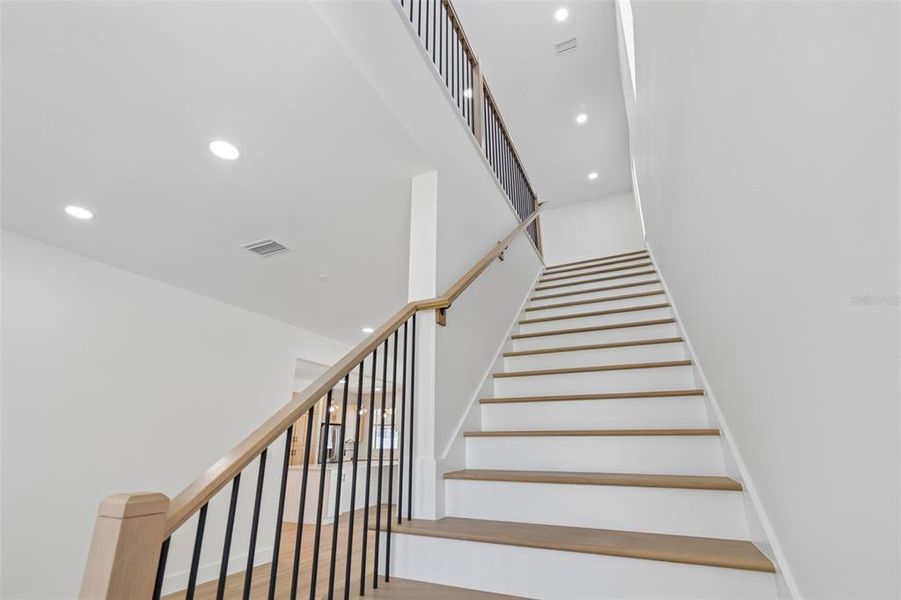 Spacious, unfurnished interior of a new home in , Tampa (Image 59). Spacious, unfurnished interior of a new home in , Tampa (Image 59).