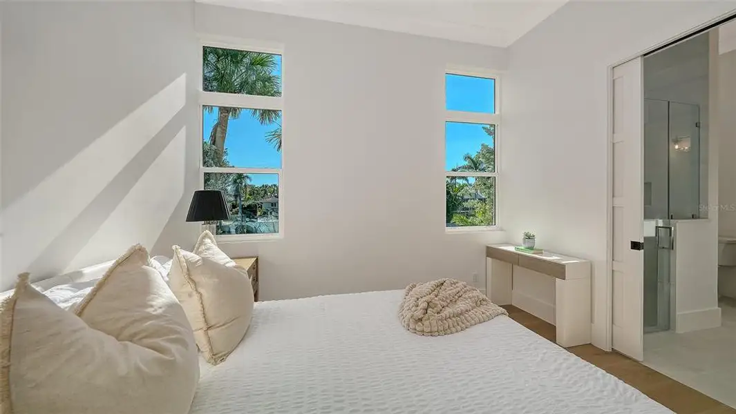 Furnished interior view inside a new home in , Sarasota (Image 58).
