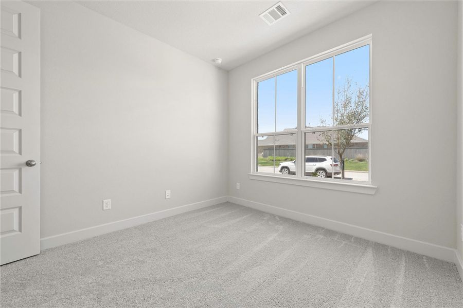 Representative image. Features, selections and colors may vary.