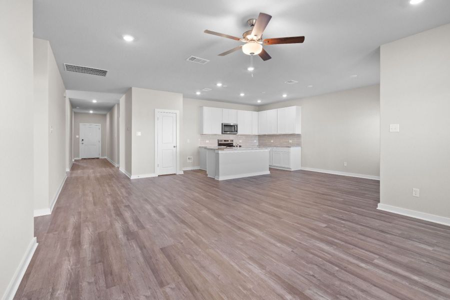 Jarrell, TX New Home.  - Slide 15