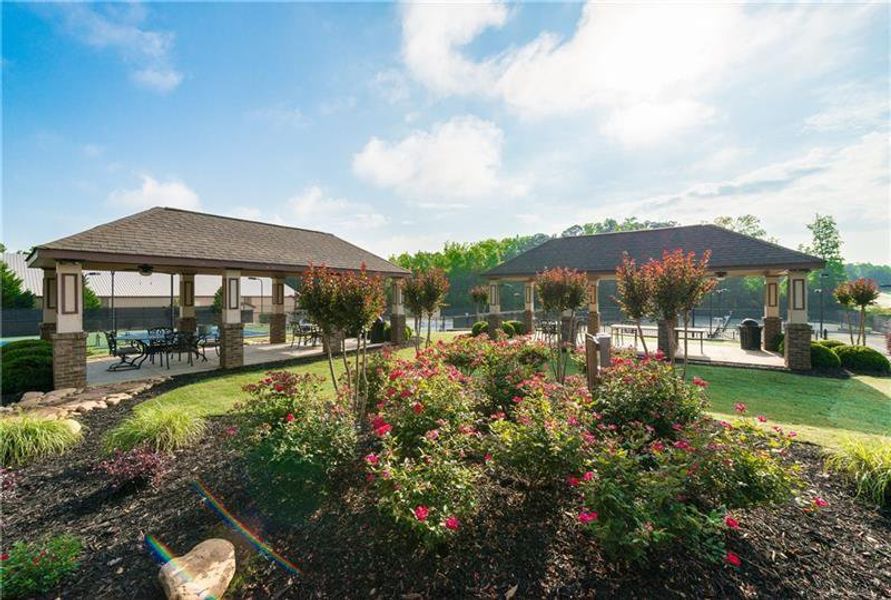 Community amenities in Manor Estates, Alpharetta (Image 70).