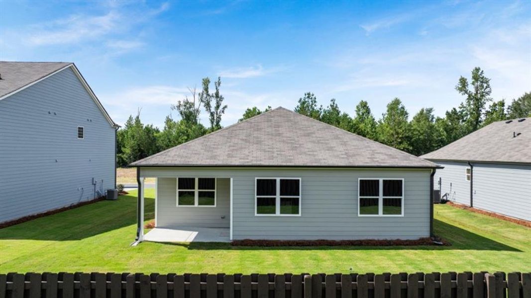 Exterior details and patio area of a home in Northberry, Rome (Image 26).
