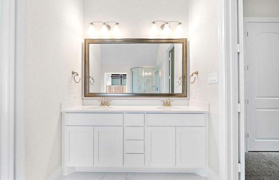 **Representative photo** **Representative photo**