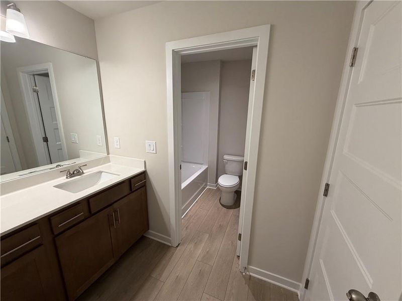 Furnished interior view inside a new home in Mallard’s Landing, Jefferson (Image 8).