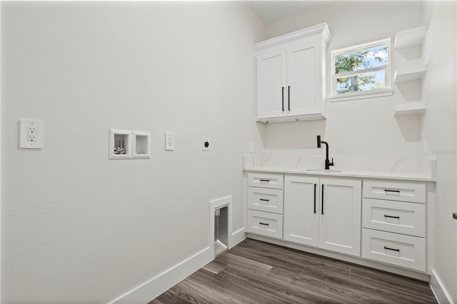 Furnished interior view inside a new home in , Eustis (Image 12).
