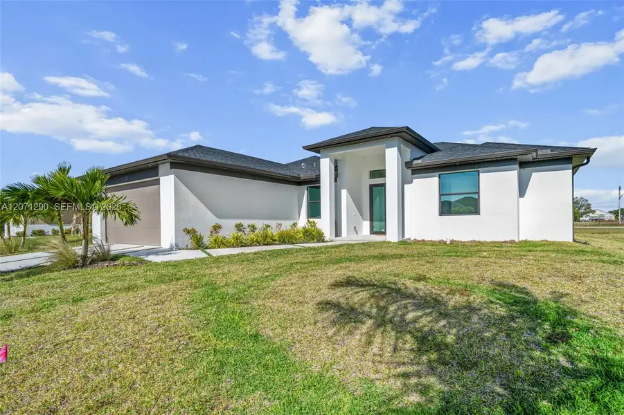 Exterior details and patio area of a home in , Cape Coral (Image 2). Exterior details and patio area of a home in , Cape Coral (Image 2).
