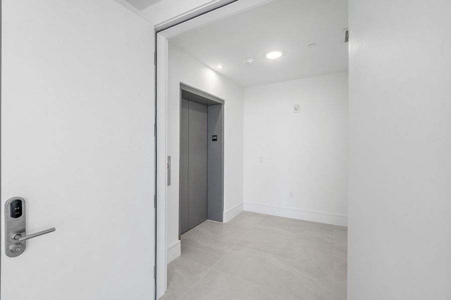 Private Elevator - Private Foyer