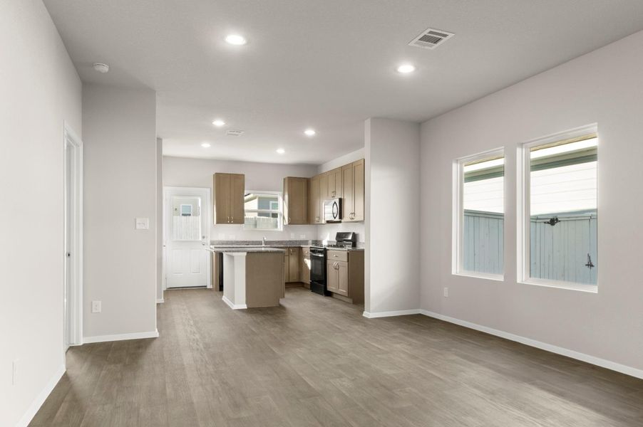 Furnished interior view inside a new home in Harvest Ridge, Elgin (Image 11).