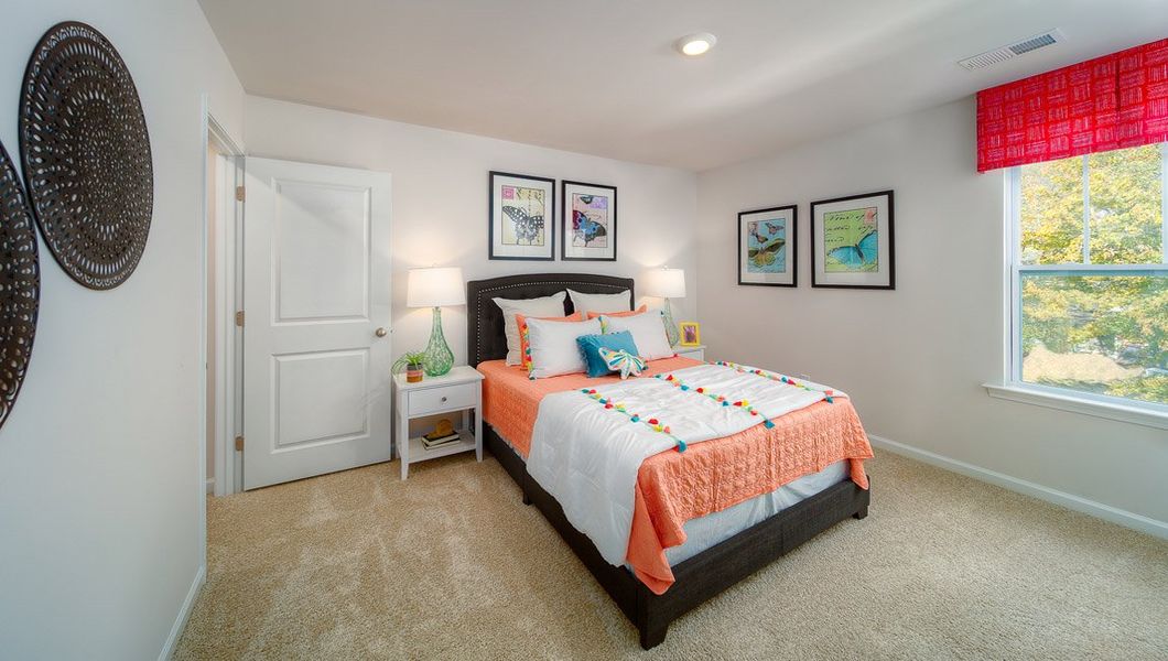 Furnished interior view inside a new home in Valleywood Farms, Waynesville (Image 27).