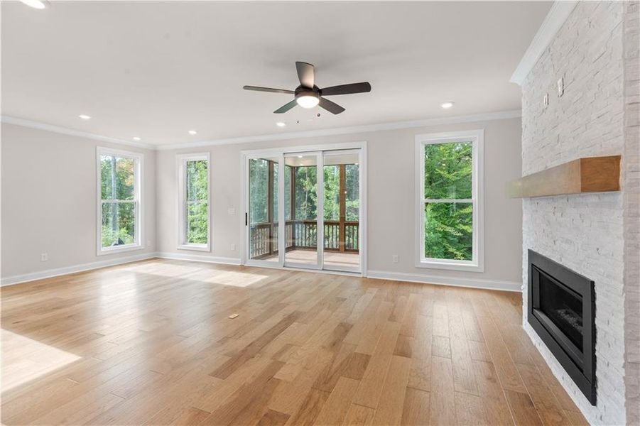 Spacious, unfurnished interior of a new home in Ward's Crossing Townhomes, Johns Creek (Image 26). Spacious, unfurnished interior of a new home in Ward's Crossing Townhomes, Johns Creek (Image 26).