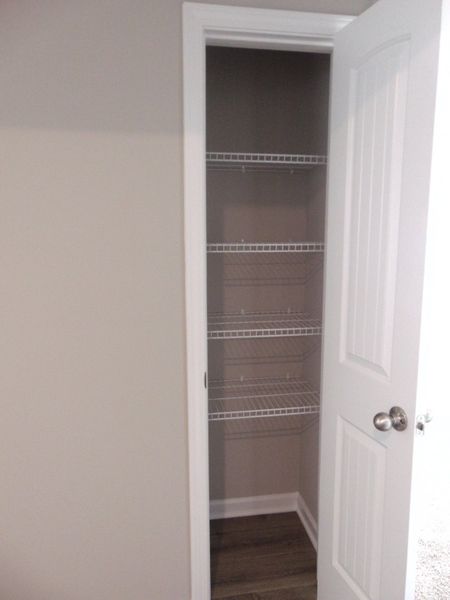 Image 24 of a home in Evergreen Farms.