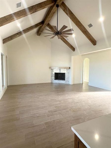 Spacious, unfurnished interior of a new home in , Weatherford (Image 33). Spacious, unfurnished interior of a new home in , Weatherford (Image 33).