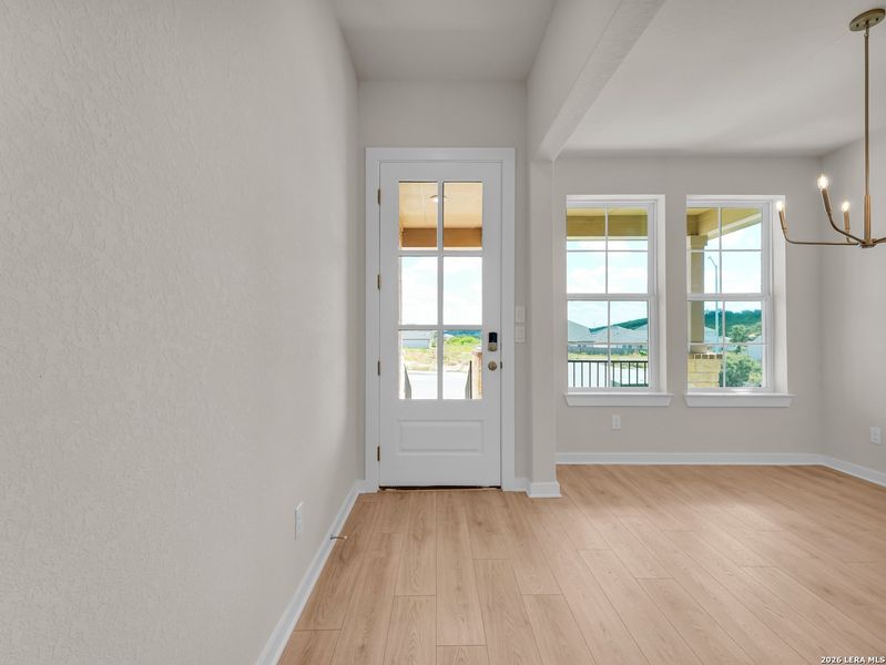 Spacious, unfurnished interior of a new home in Hunter's Ranch, San Antonio (Image 21).