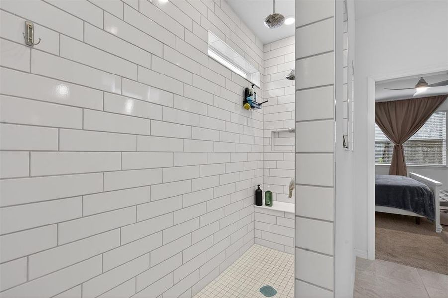 Close-up of interior finishes inside a home in , Ellenton (Image 20).