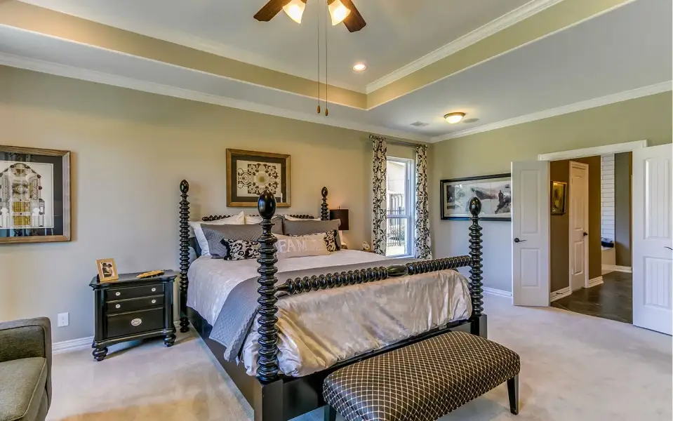 Representative furnished interior of a home built from the Laguna II by CastleRock Communities in Lakesong, Grand Prairie (Image 20). Representative furnished interior of a home built from the Laguna II by CastleRock Communities in Lakesong, Grand Prairie (Image 20).