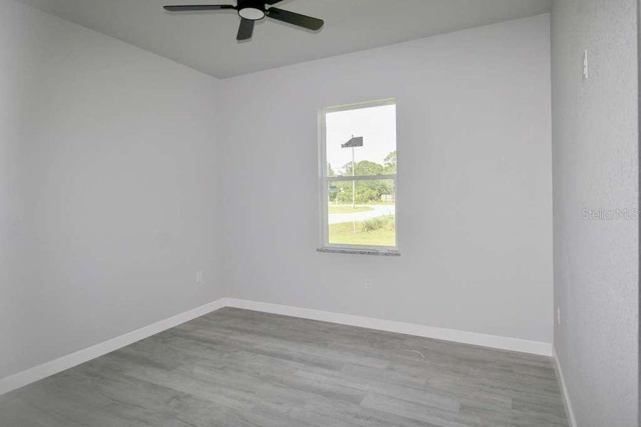 Spacious, unfurnished interior of a new home in , Sebring (Image 19).