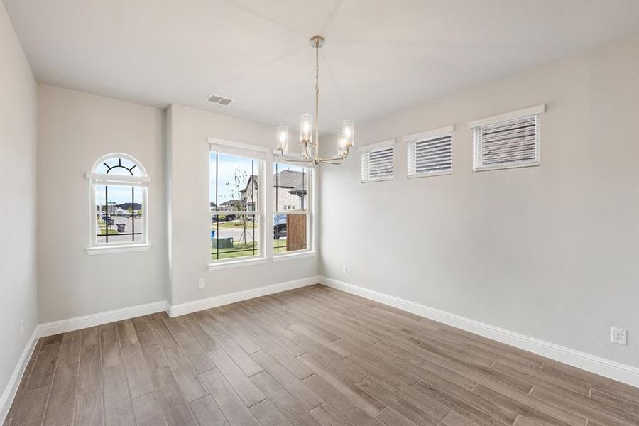 Spacious, unfurnished interior of a new home in Sonoma Verde, McLendon-Chisholm (Image 26).