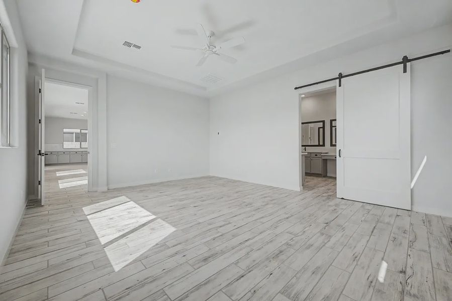 Spacious, unfurnished interior of a new home in Valencia at Granite Vista, Waddell (Image 21). Spacious, unfurnished interior of a new home in Valencia at Granite Vista, Waddell (Image 21).