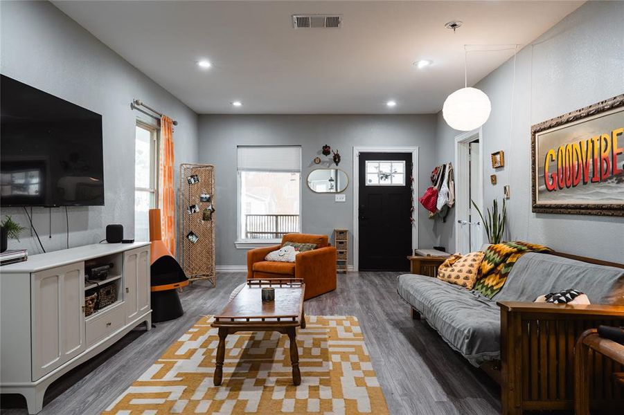 Furnished interior view inside a new home in , Fort Worth (Image 13). Furnished interior view inside a new home in , Fort Worth (Image 13).