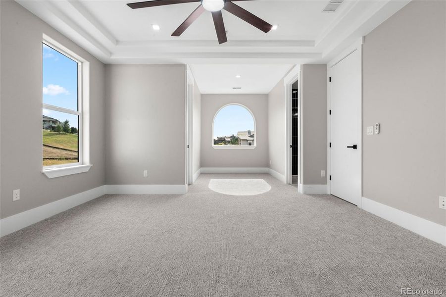 Spacious, unfurnished interior of a new home in , Centennial (Image 27).