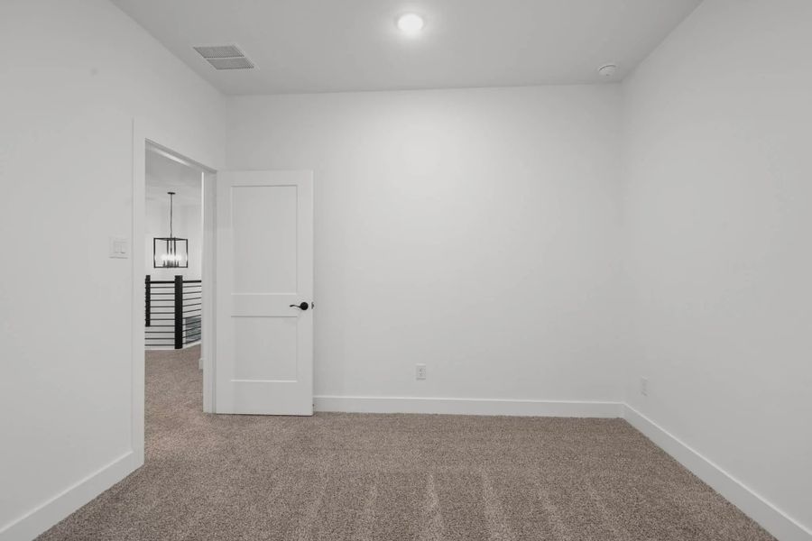 Spacious, unfurnished interior of a new home in Evergreen, Fulshear (Image 41).