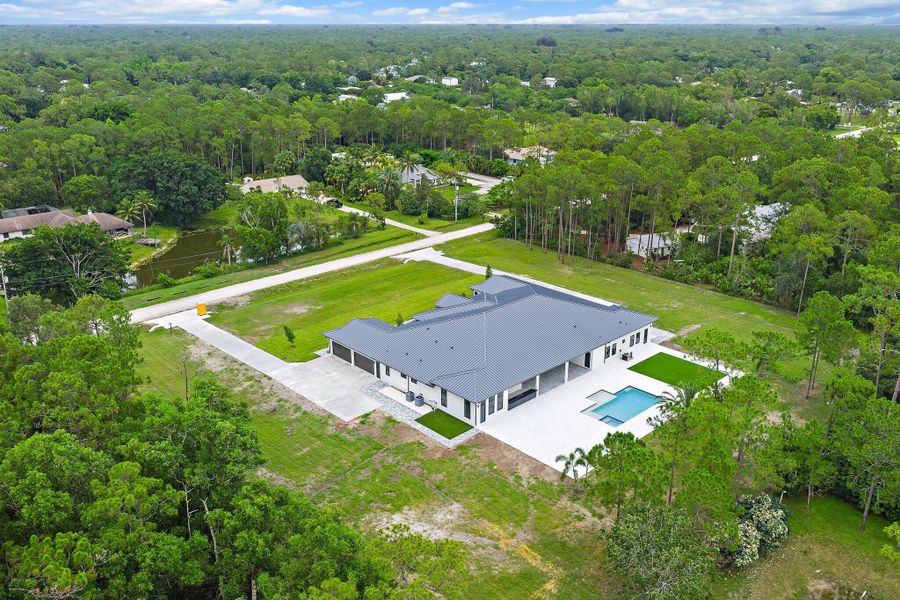 Image 82 of a home in .