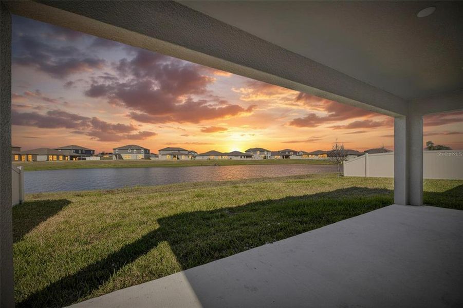 Exterior details and patio area of a home in Balm Grove, Wimauma (Image 29).