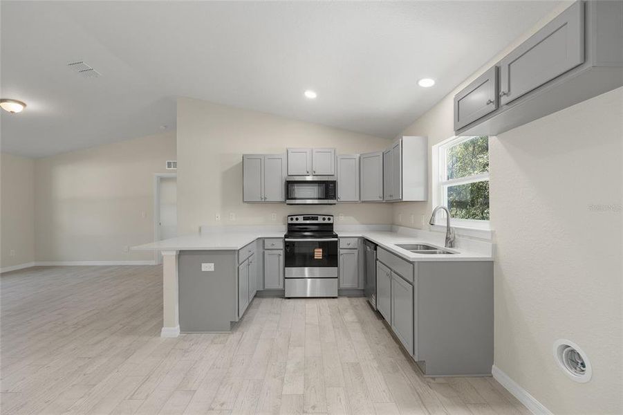 Furnished interior view inside a new home in , Ocala (Image 5).