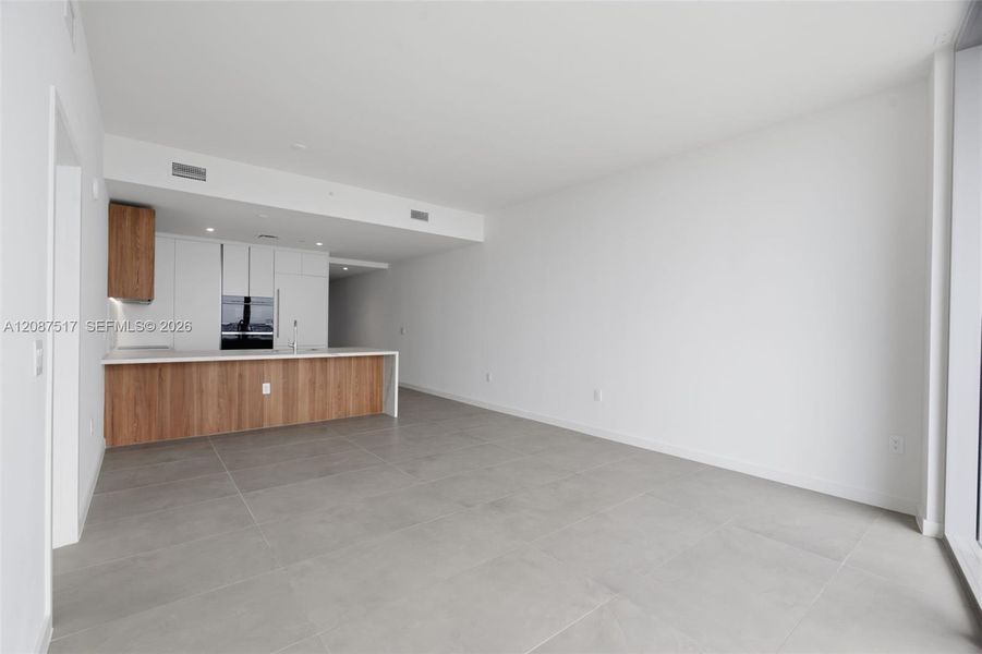 Image 89 of a home in .