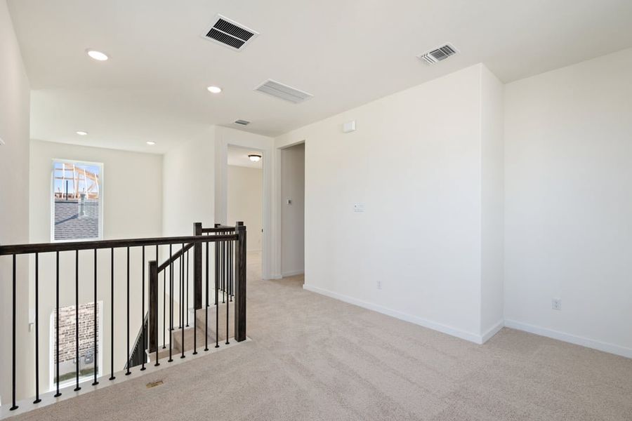 Spacious, unfurnished interior of a new home in Flora, Hutto (Image 35).