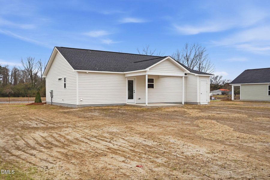 34-web-or-mls-244 Rae St-134