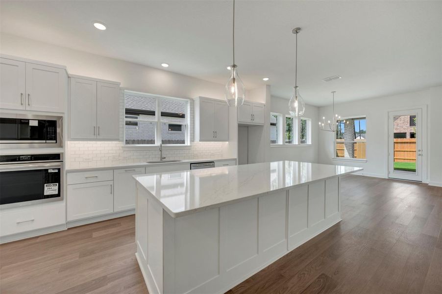 Furnished interior view inside a new home in ARTAVIA - Parkview Collection, Conroe (Image 11).