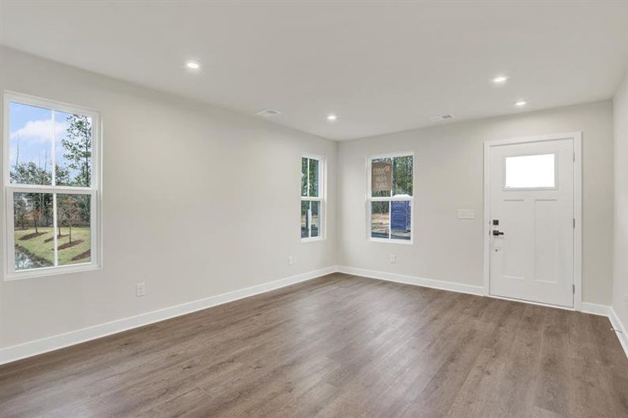 Spacious, unfurnished interior of a new home in Cobblestone at East Argent, Hardeeville (Image 11).