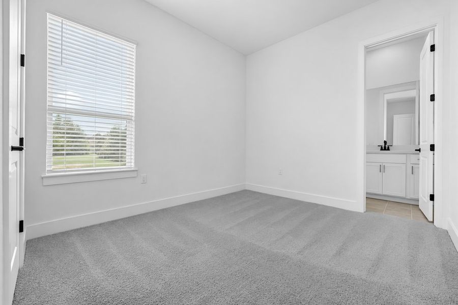 Spacious, unfurnished interior of a new home in Silverleaf, Cedar Creek (Image 31). Spacious, unfurnished interior of a new home in Silverleaf, Cedar Creek (Image 31).