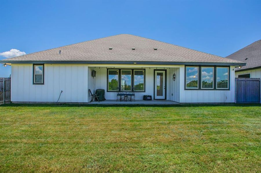 Exterior details and patio area of a home in , Waco (Image 21).