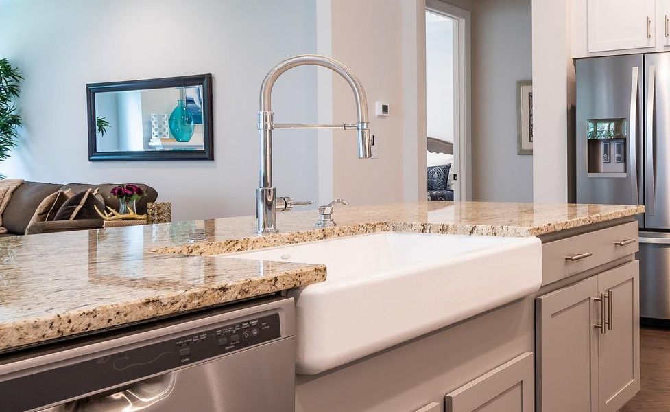Representative interior finishes for a home built from the Muirfield by Greybrook Homes in Edmunds Farm, Clover (Image 26).